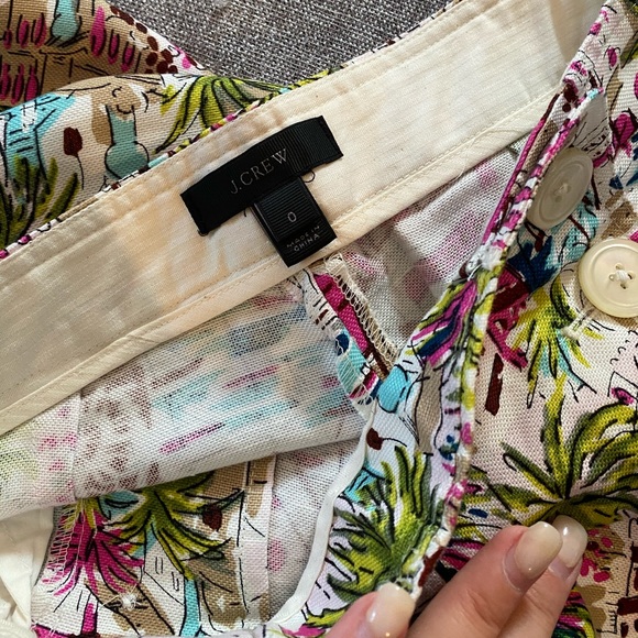 Patterned JCrew Shorts - Picture 3 of 4